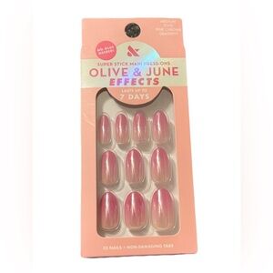 Olive & June Effects Super Stick Mani Press-Ons Medium Oval Pink Chrome Gradient